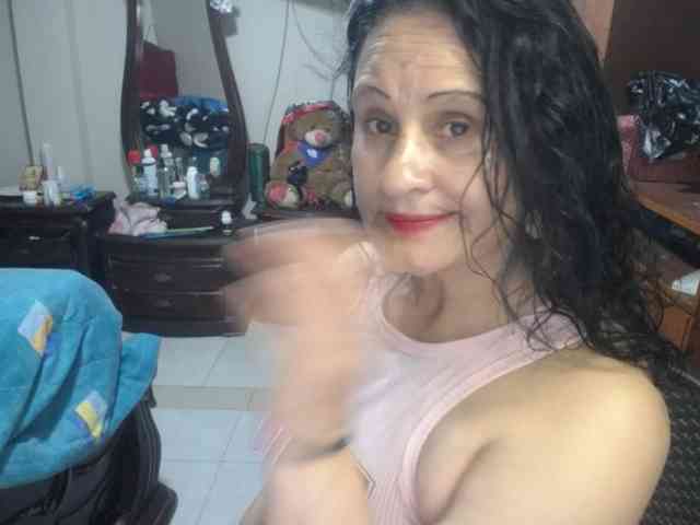 jazmin-mature webcam