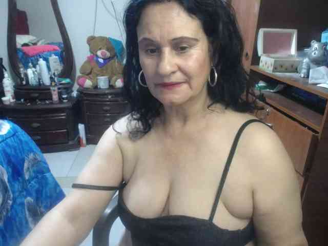 jazmin-mature webcam
