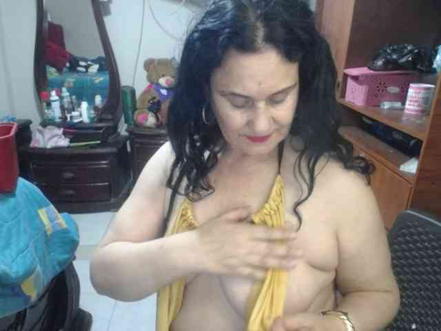 jazmin-mature webcam
