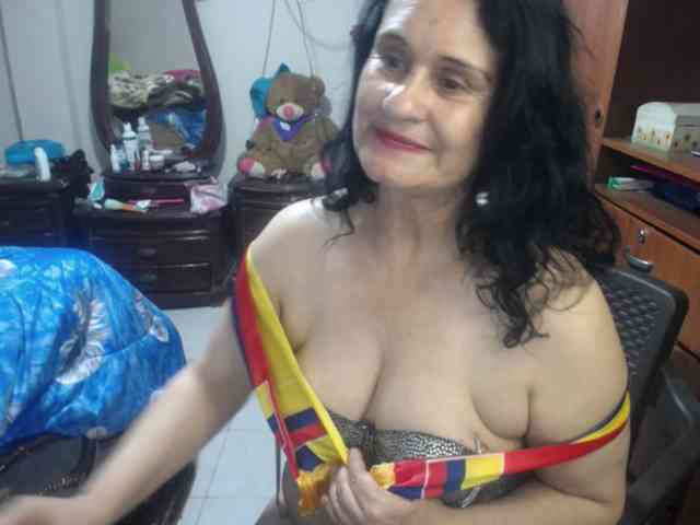 jazmin-mature webcam