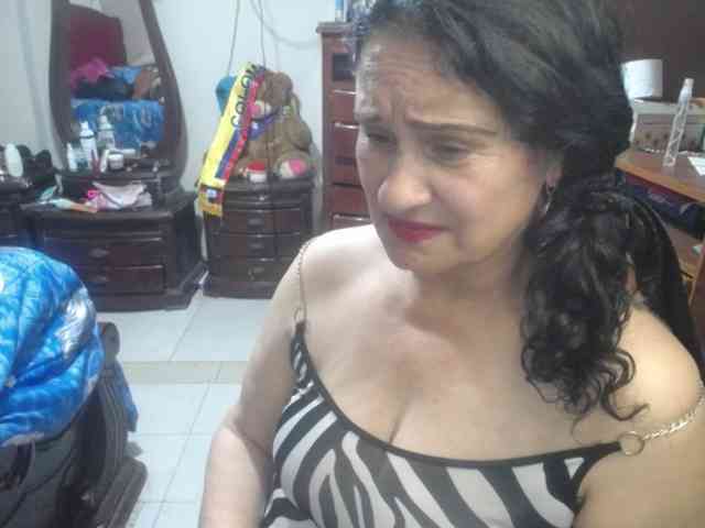 jazmin-mature webcam