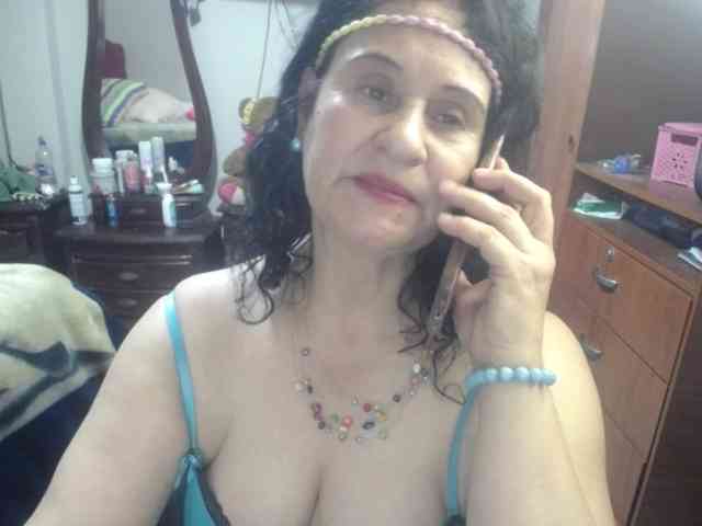 jazmin-mature webcam