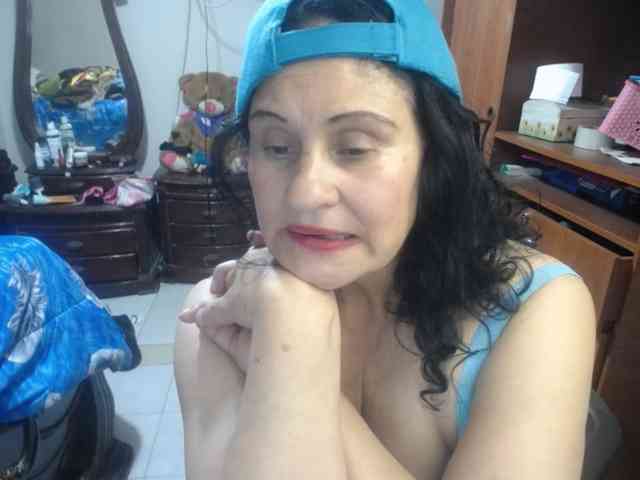 jazmin-mature webcam