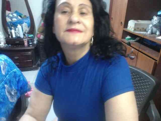 jazmin-mature