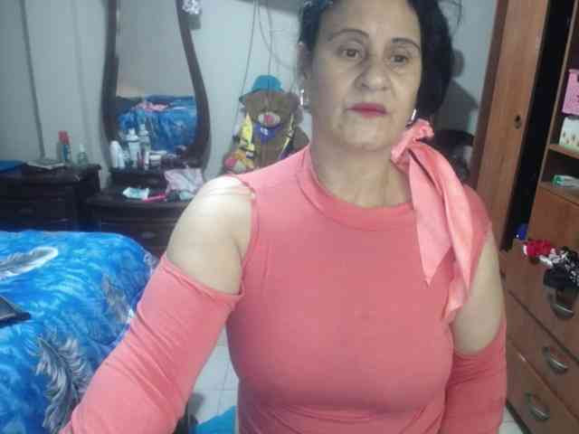 jazmin-mature webcam