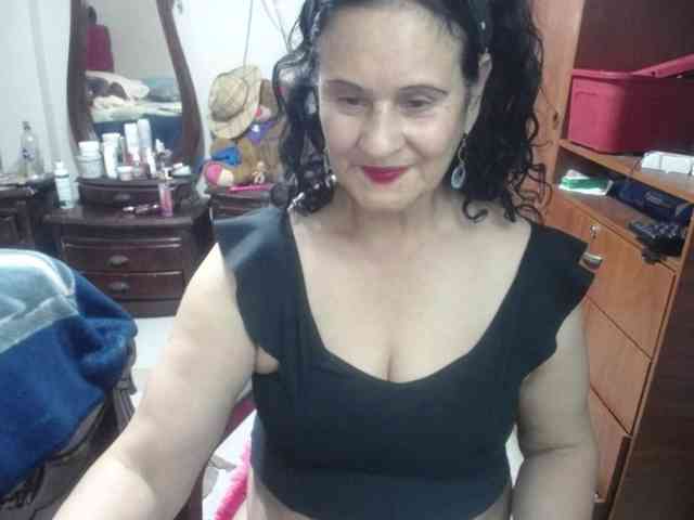 jazmin-mature webcam