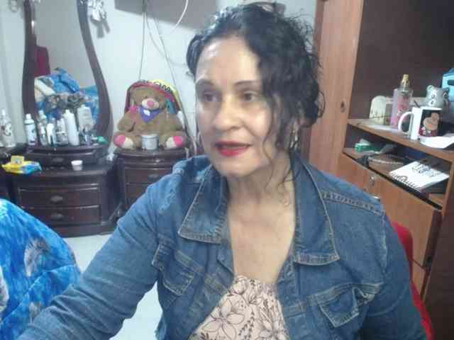 jazmin-mature webcam