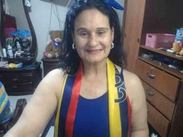 jazmin-mature jazmin-mature