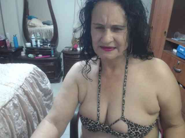 jazmin-mature webcam