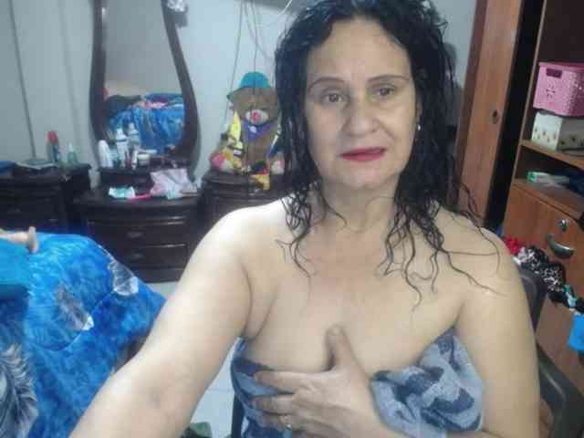 jazmin-mature webcam