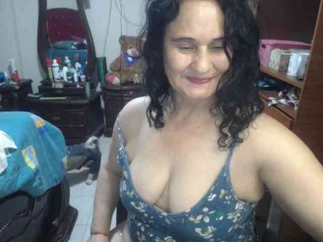 jazmin-mature webcam