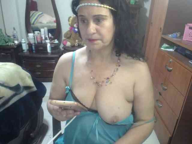 jazmin-mature webcam