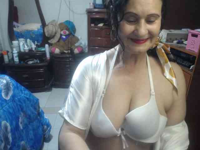 jazmin-mature jazmin-mature