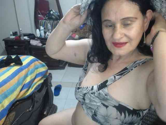 jazmin-mature webcam