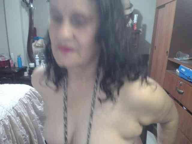 jazmin-mature webcam