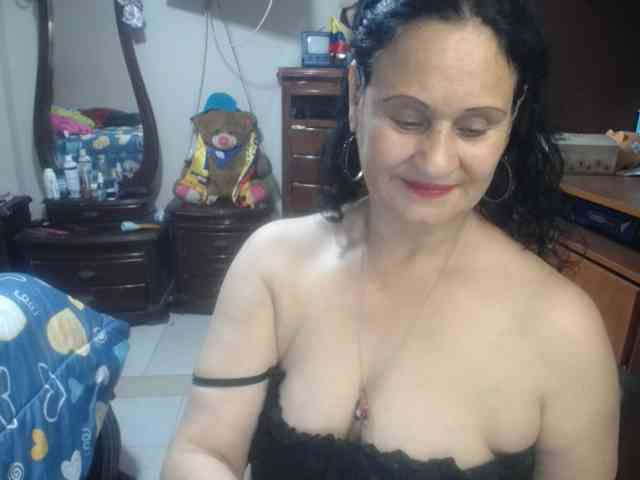 jazmin-mature webcam