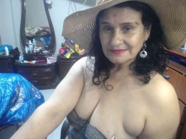 jazmin-mature webcam