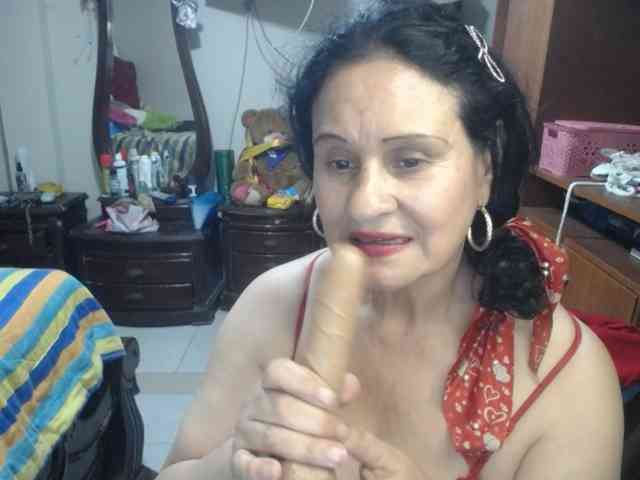jazmin-mature webcam