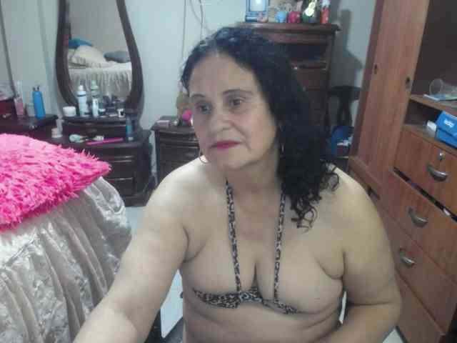 jazmin-mature webcam