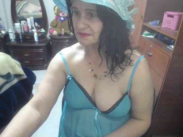 jazmin-mature webcam