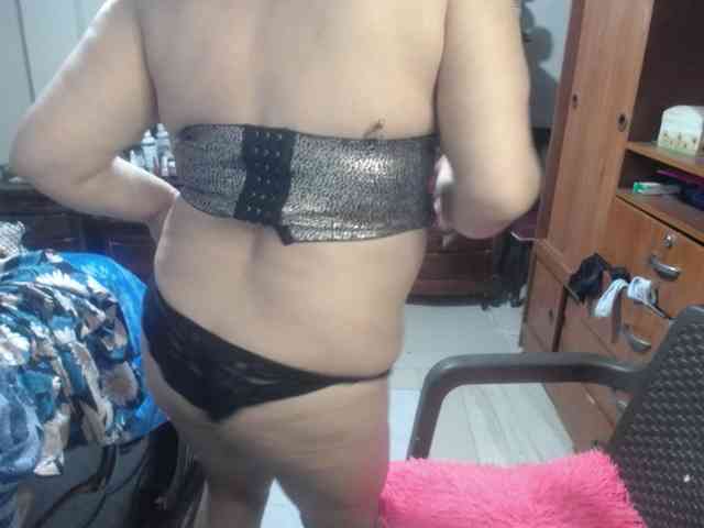 jazmin-mature webcam