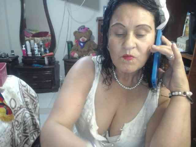 jazmin-mature webcam