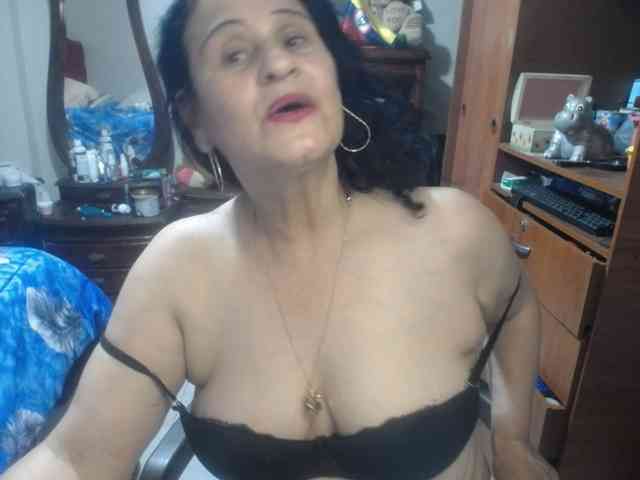 jazmin-mature webcam