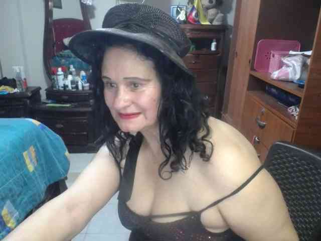 jazmin-mature webcam