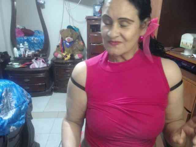 jazmin-mature