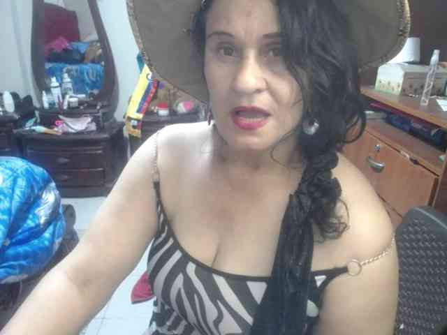 jazmin-mature webcam