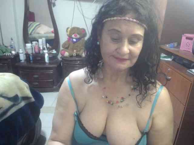 jazmin-mature webcam