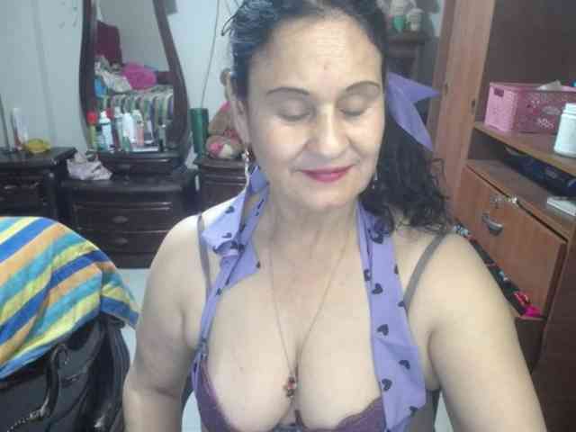jazmin-mature webcam