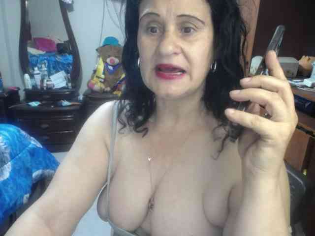 jazmin-mature webcam