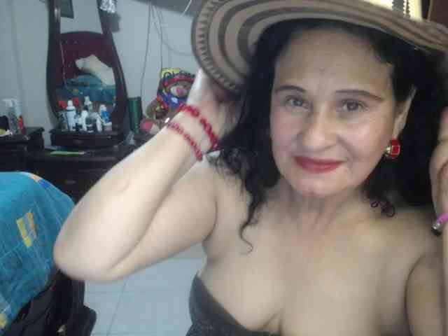 jazmin-mature jazmin-mature