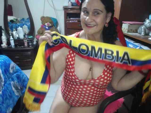 jazmin-mature