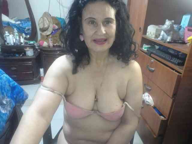 jazmin-mature webcam