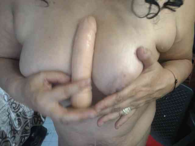 jazmin-mature