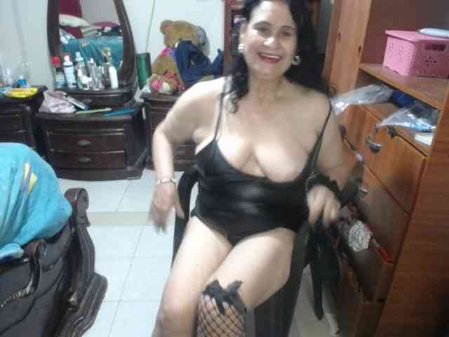 jazmin-mature webcam