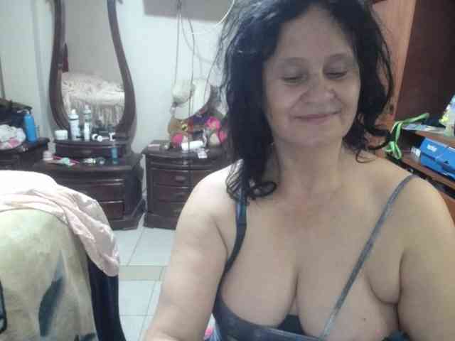 jazmin-mature webcam