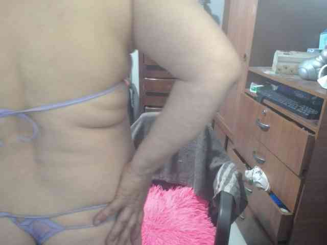 jazmin-mature webcam