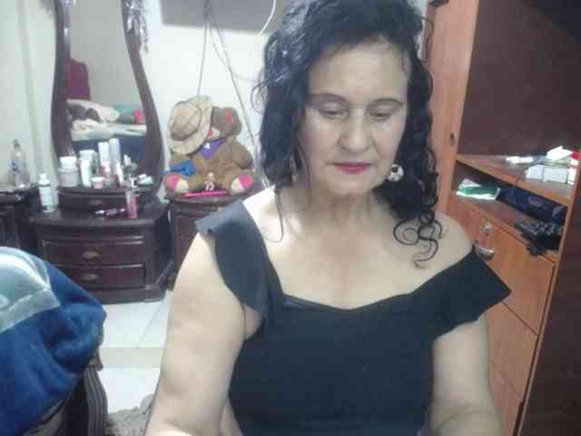 jazmin-mature webcam