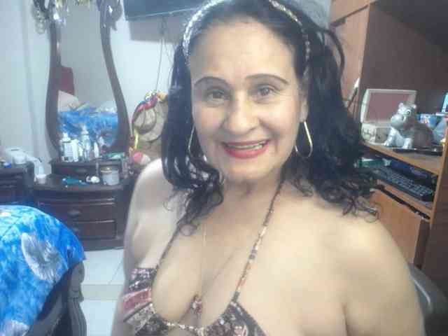 jazmin-mature webcam