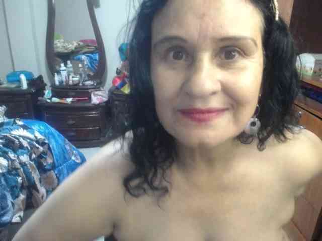 jazmin-mature webcam