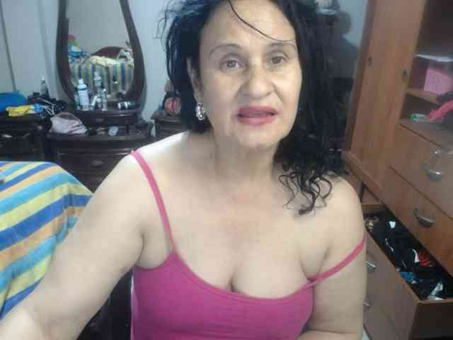 jazmin-mature webcam