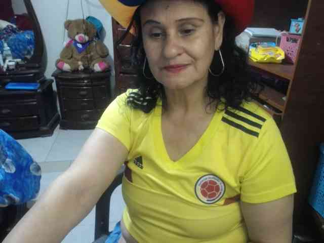 jazmin-mature webcam