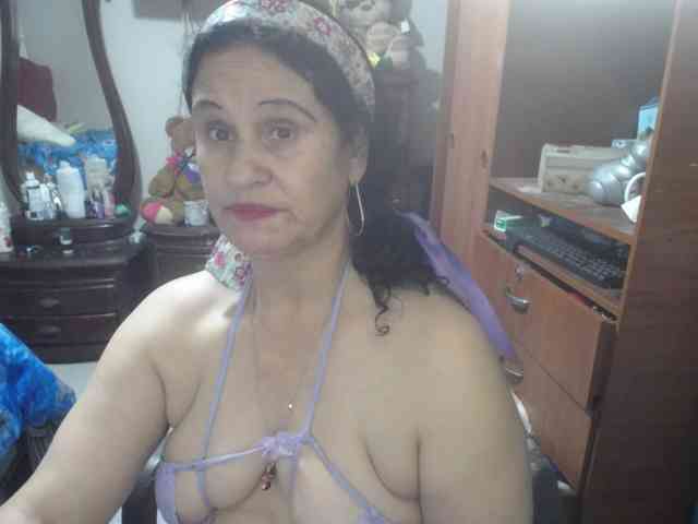 jazmin-mature webcam