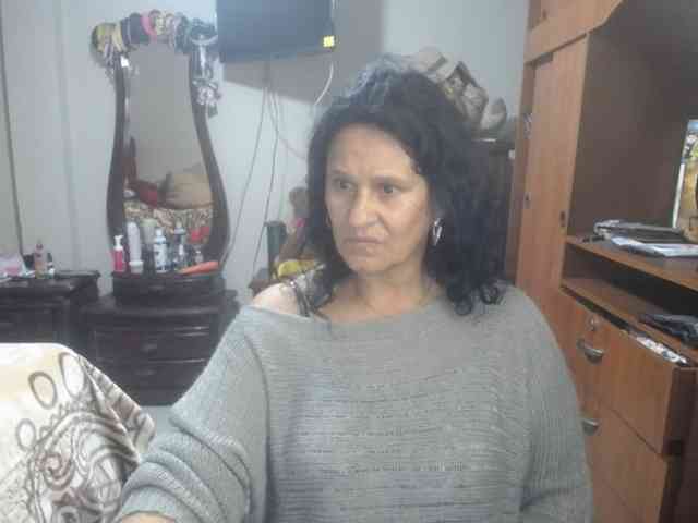jazmin-mature
