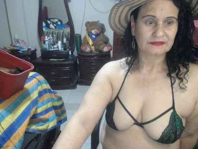 jazmin-mature webcam