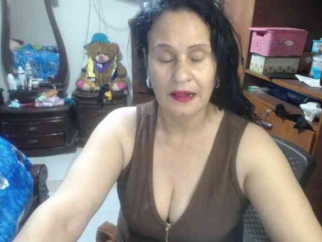 jazmin-mature webcam
