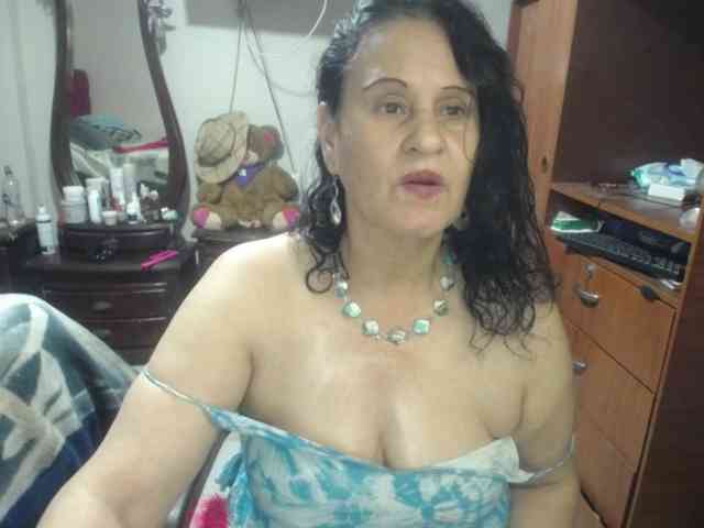 jazmin-mature webcam